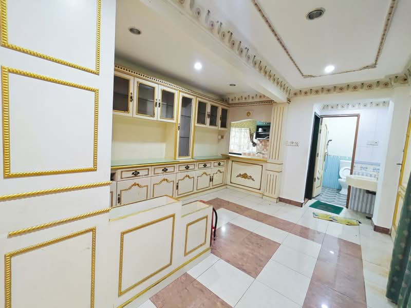 Bungalow for Sale in Taman Bukit Rinting (Masai) - Bernice Gan - Kitchen - PropertyGuru.com.my