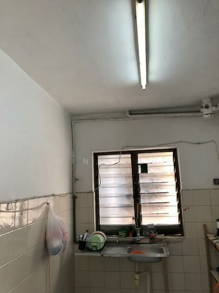Rumah Flat untuk Dijual di Pelangi Magna - Wind Mah - Kitchen - PropertyGuru.com.my