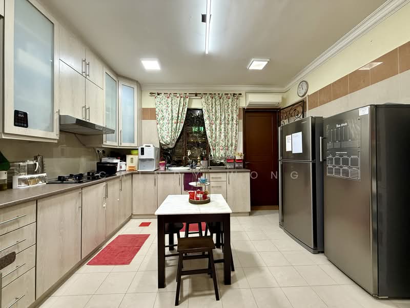 Rumah Banglo untuk Dijual di Ara Damansara (Selangor) - Caindy Wong - Kitchen - PropertyGuru.com.my