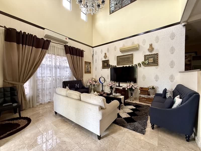 Rumah Banglo untuk Dijual di Ara Damansara (Selangor) - Caindy Wong - Living Room - PropertyGuru.com.my