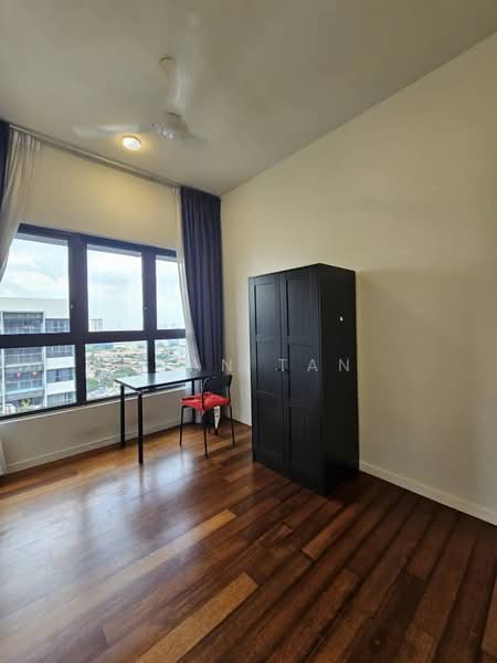 Medium Bedroom