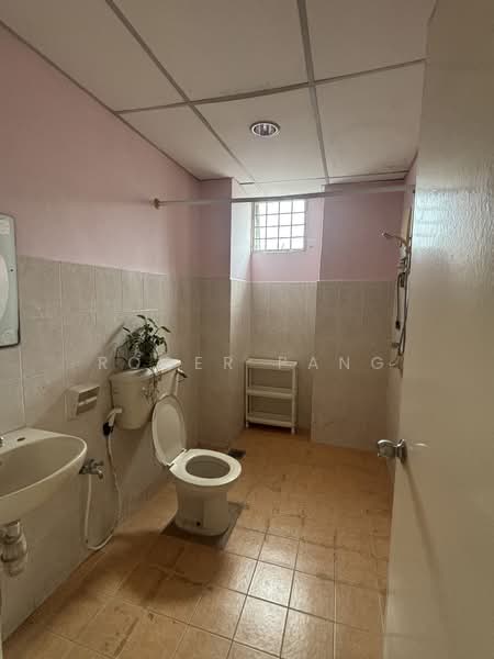 Condominium for Rent at Green Acre - Roger Pang - Bathroom - PropertyGuru.com.my