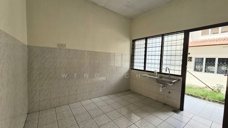 2-storey Terraced House for Rent in TAMAN PUCHONG UTAMA (Puchong) - Wendy Chin - Kitchen - PropertyGuru.com.my