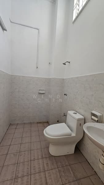 2-storey Terraced House for Rent in TAMAN PUCHONG UTAMA (Puchong) - Wendy Chin - Bathroom - PropertyGuru.com.my