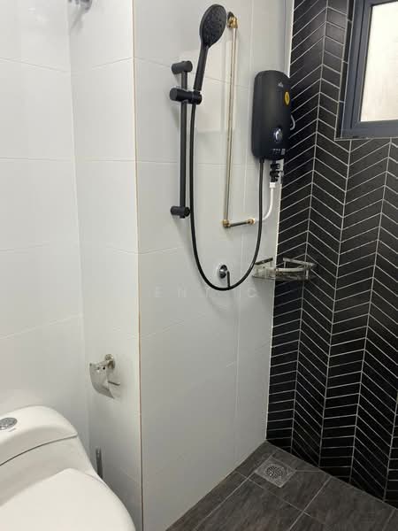 Servis Apartment untuk Dijual di The Horizon - Kent C - Bathroom - PropertyGuru.com.my