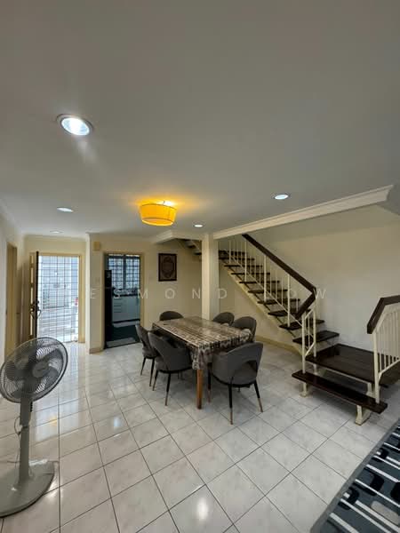 Kondominium untuk Disewa di Tiara Duta - Desmond Low - Dining Room - PropertyGuru.com.my