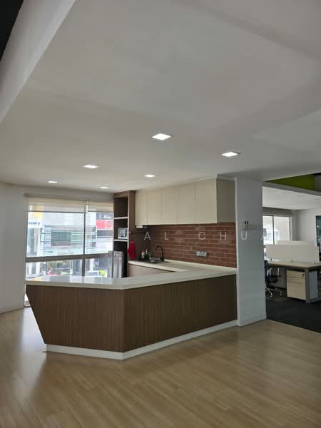 Shop / Office for Rent in Petaling Jaya (Selangor) - Crystal Chua - Kitchen - PropertyGuru.com.my