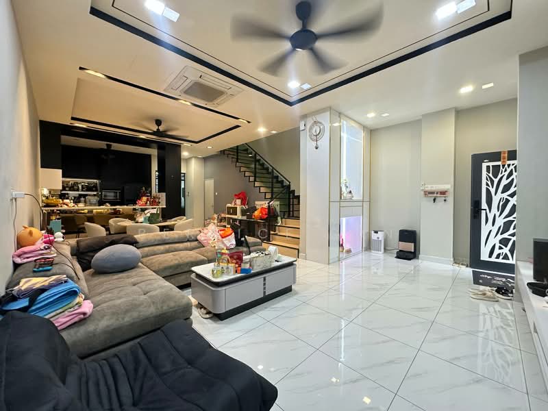 2-storey Terraced House for Sale in Taman Mount Austin (Tebrau) - Bernice Gan - Living Room - PropertyGuru.com.my