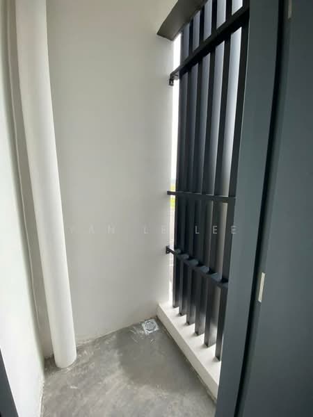 Shop / Office for Rent in Iskandar Puteri (Nusajaya) (Johor) - Yan Le Lee - Balcony - PropertyGuru.com.my