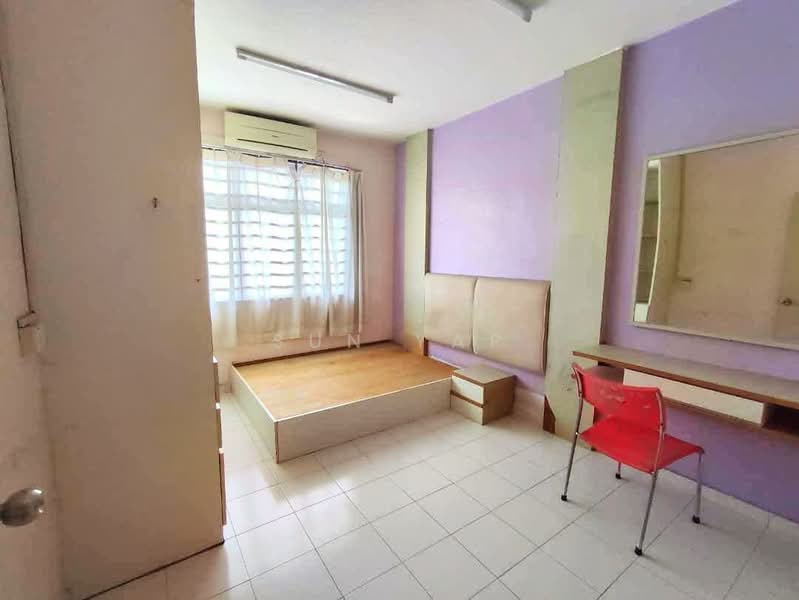 Apartment for Rent at Villa Krystal @ Bandar Selesa Jaya - Sun Yap - Bedroom - PropertyGuru.com.my