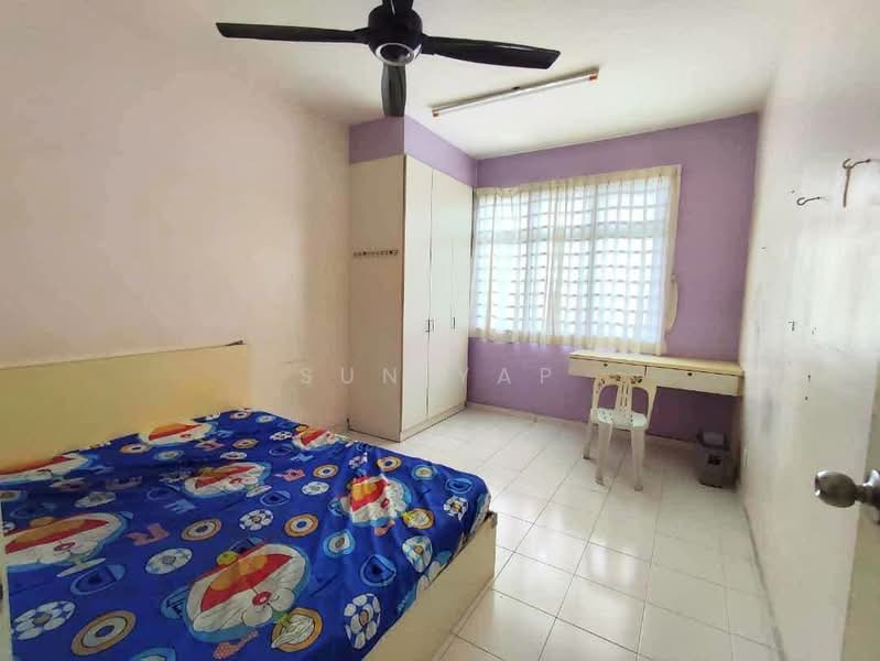 Apartment for Rent at Villa Krystal @ Bandar Selesa Jaya - Sun Yap - Bedroom - PropertyGuru.com.my