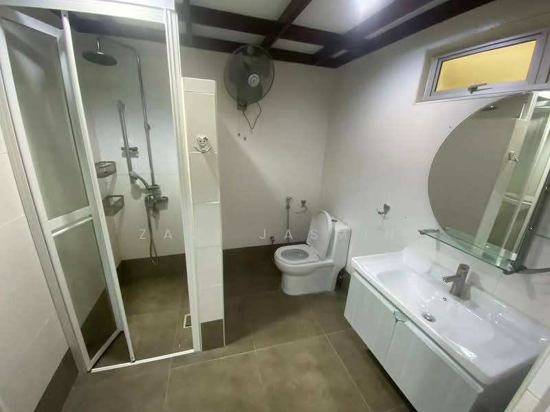 Bungalow for Sale in Seksyen 4 (Petaling Jaya) - Zaty Jasmin - Bathroom - PropertyGuru.com.my