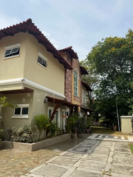Bungalow for Sale in Saujana Impian (Kajang) - Norfazilah Binti Mohd Saad - Exterior - PropertyGuru.com.my