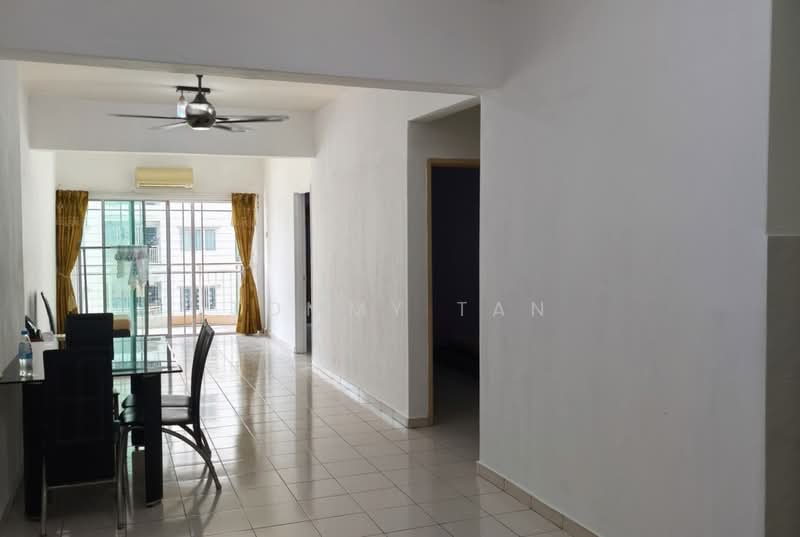 Kondominium untuk Disewa di Kepong Sentral Condominium - TOMMY TAN - Living Room - PropertyGuru.com.my