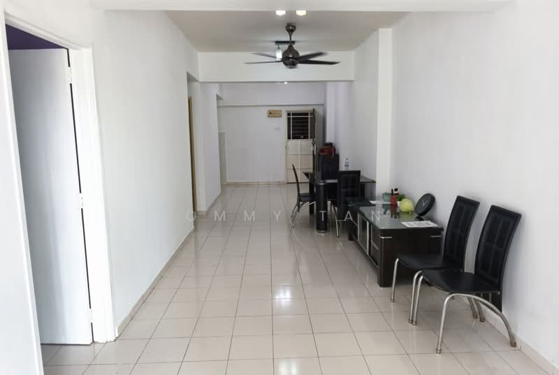 Kondominium untuk Disewa di Kepong Sentral Condominium - TOMMY TAN - Living Room - PropertyGuru.com.my