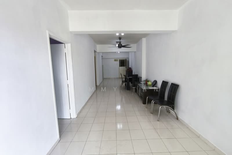 Kondominium untuk Disewa di Kepong Sentral Condominium - TOMMY TAN - Living Room - PropertyGuru.com.my