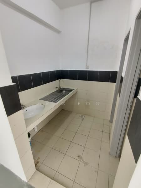 Kedai / Pejabat untuk Disewa di Taman Putra Perdana (Puchong) - Eric Foo - Kitchen - PropertyGuru.com.my