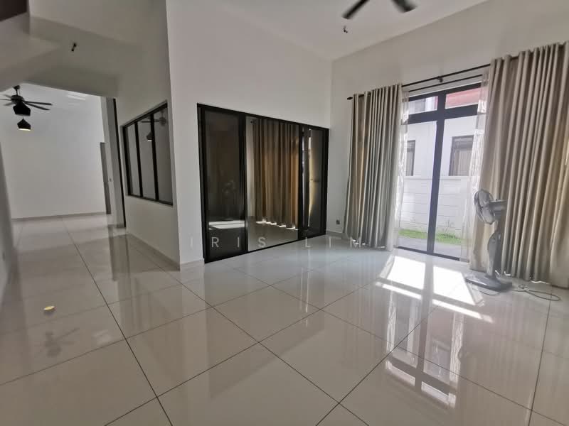 Cluster House for Sale in Horizon Hills (Iskandar Puteri (Nusajaya)) - Iris Lim - Living Room - PropertyGuru.com.my