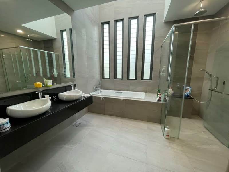 Semi-Detached House for Sale in Cyberjaya (Selangor) - Syikin Brown - Bathroom - PropertyGuru.com.my