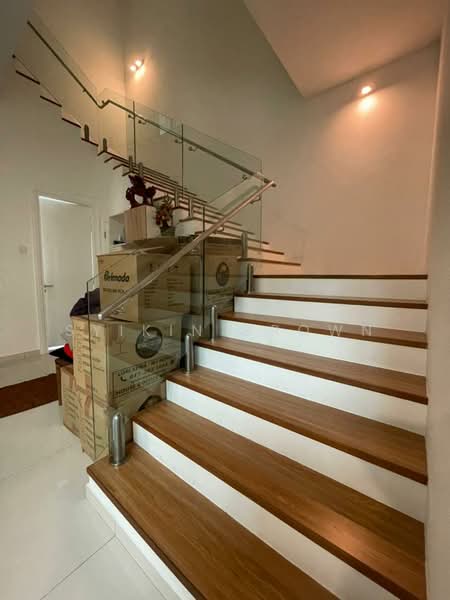 Semi-Detached House for Sale in Cyberjaya (Selangor) - Syikin Brown - Entrance - PropertyGuru.com.my