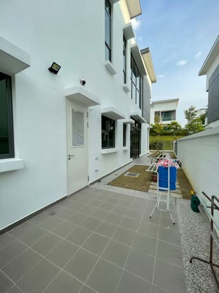 Semi-Detached House for Sale in Cyberjaya (Selangor) - Syikin Brown - Exterior - PropertyGuru.com.my