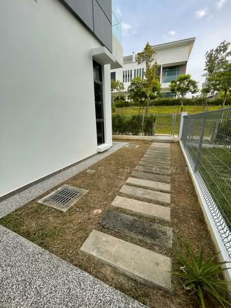 Semi-Detached House for Sale in Cyberjaya (Selangor) - Syikin Brown - Exterior - PropertyGuru.com.my