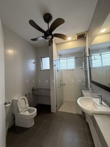 Semi-Detached House for Sale in Setia Damai (Setia Alam) - Allan Tan - Bathroom - PropertyGuru.com.my