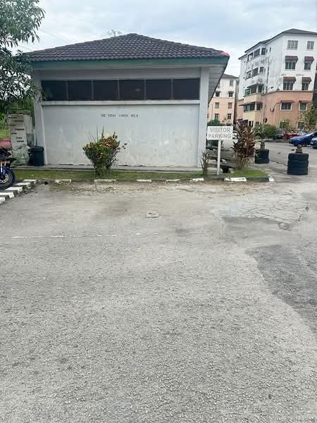 Apartment for Sale at Pangsapuri Lotus (Teratai) - Chow Kok Toong - Exterior - PropertyGuru.com.my