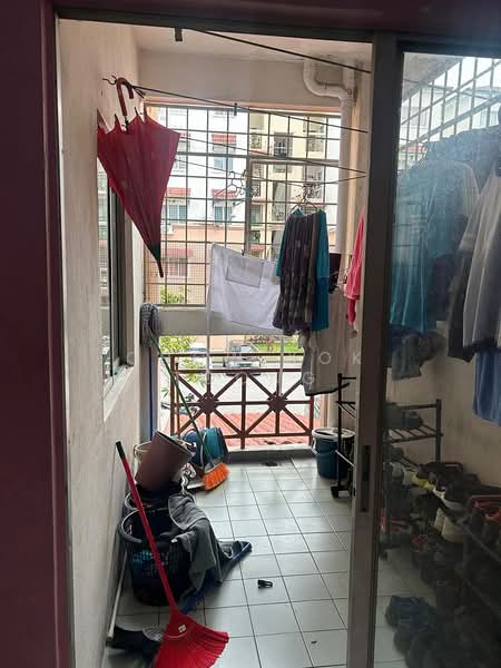 Apartment for Sale at Pangsapuri Lotus (Teratai) - Chow Kok Toong - Balcony - PropertyGuru.com.my