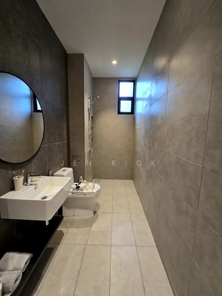 Cluster House for Sale in Johor Bahru (Johor) - Jen Kiok - Bathroom - PropertyGuru.com.my