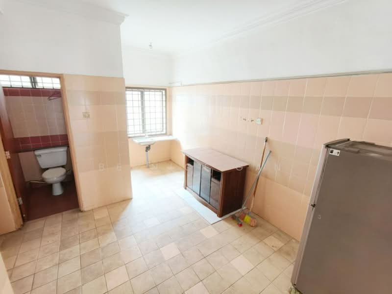 Rumah Teres 2 Tingkat untuk Dijual di Taman Mount Austin (Tebrau) - Bernice Gan - Bathroom - PropertyGuru.com.my