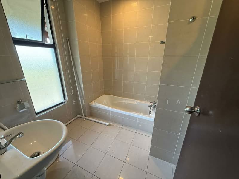 Bungalow for Rent in Iskandar Puteri (Nusajaya) (Johor) - Stella Narita - PropertyGuru.com.my