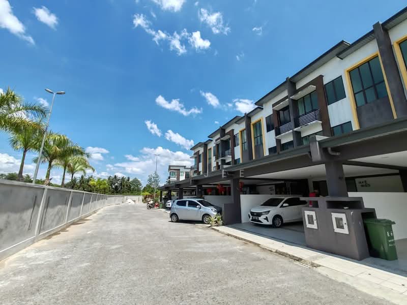 Townhouse for Sale in Kuching (Sarawak) - KC Jee - PropertyGuru.com.my