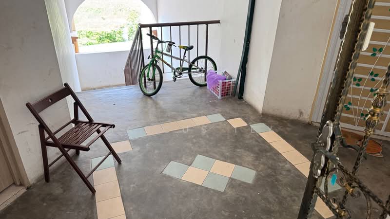 Apartment for Sale at Vista Seri Alam - Marcus Tey - Corridor - PropertyGuru.com.my