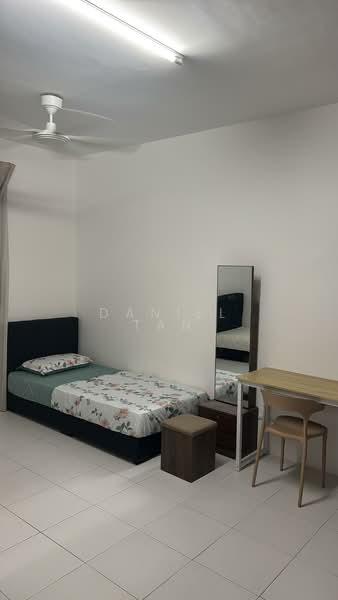 Kondominium untuk Disewa di Residensi Sateria - Daniel Tan - Bedroom - PropertyGuru.com.my