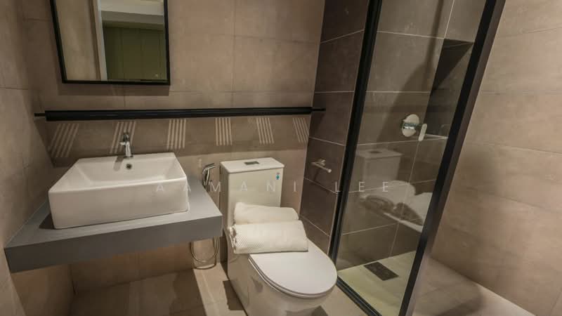 Servis Apartment untuk Dijual di Causewayz Square @ JBCC - Aamani Lee - Bathroom - PropertyGuru.com.my