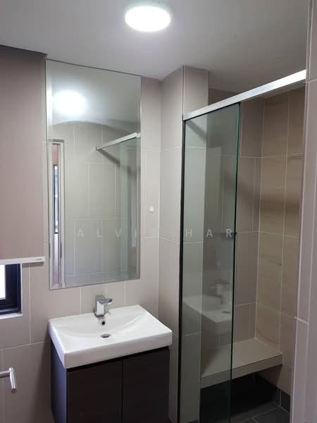 Service Residence for Sale at Verde - Alvis Har - Bathroom - PropertyGuru.com.my