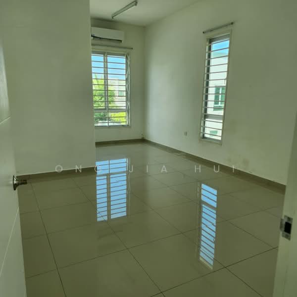 2-storey Terraced House for Sale in Bandar Sri Sendayan (Negeri Sembilan) - Ong Jia Hui - Interior - PropertyGuru.com.my