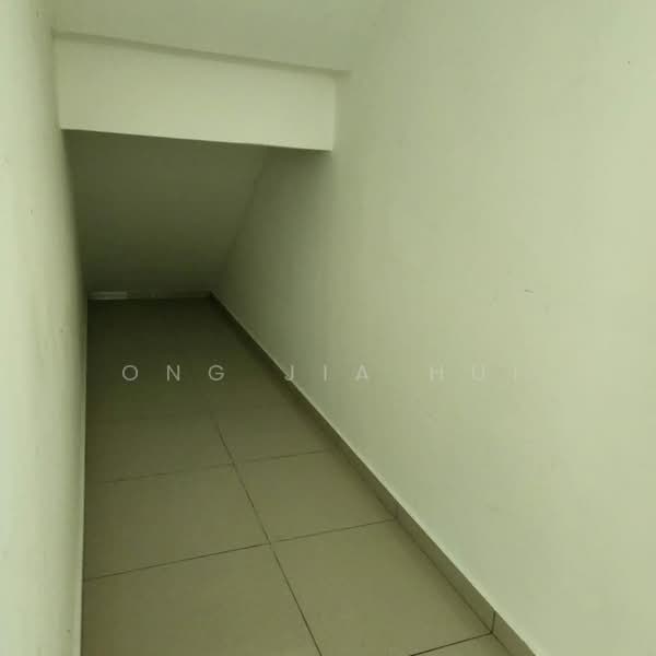 2-storey Terraced House for Sale in Bandar Sri Sendayan (Negeri Sembilan) - Ong Jia Hui - Corridor - PropertyGuru.com.my