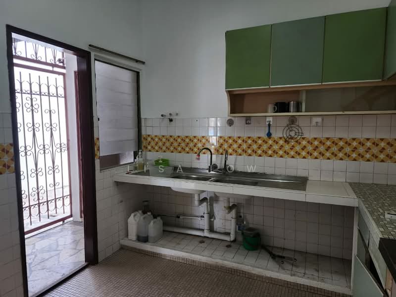 Rumah Teres 2 Tingkat untuk Disewa di SS 21, Damansara Utama (Petaling Jaya) - Lisa Low - Kitchen - PropertyGuru.com.my