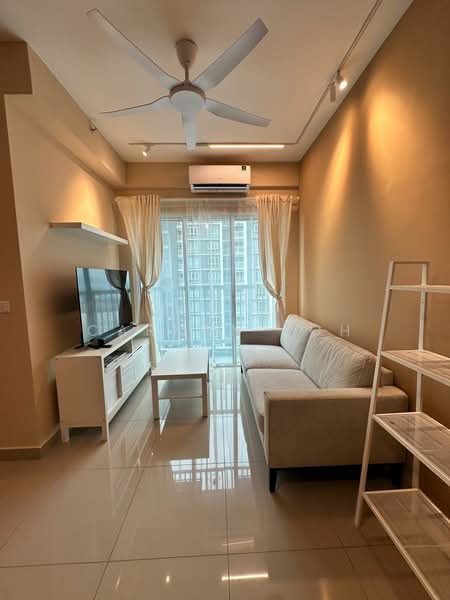 Servis Apartment untuk Disewa di 121 Residences - Carmen Koh - Living Room - PropertyGuru.com.my