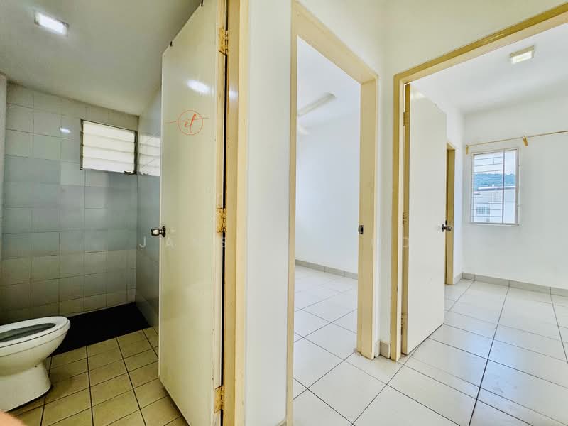 Apartment for Sale at Seri Jati - Jansen Khoo - Bathroom - PropertyGuru.com.my