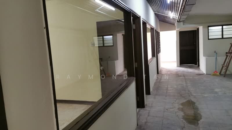 Office for Rent in Petaling Jaya (Selangor) - Raymond Tan - Corridor - PropertyGuru.com.my