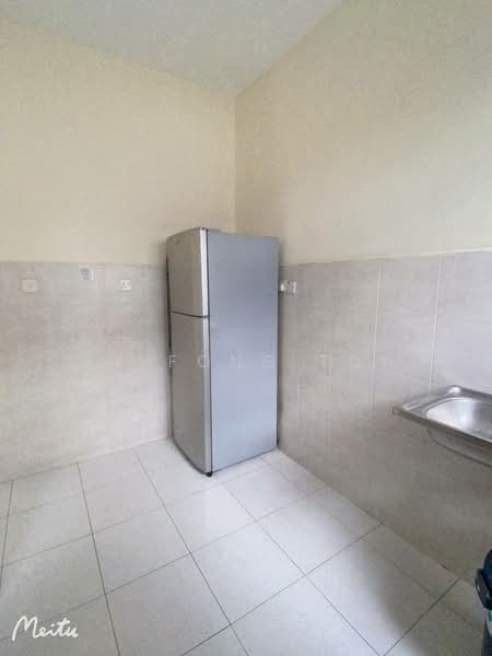 2-storey Terraced House for Sale in Bukit Indah (Iskandar Puteri (Nusajaya)) - Ee Fong Toh - Kitchen - PropertyGuru.com.my
