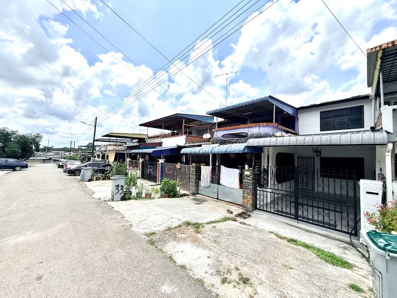Rumah Teres 2-Tingkat untuk Dijual di Simpang Renggam (Johor) - Marcus Tey - Exterior - PropertyGuru.com.my