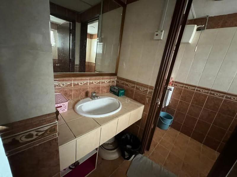Office for Rent in Bandar Damansara Perdana (Damansara Perdana) - Raymond Tan - Bathroom - PropertyGuru.com.my
