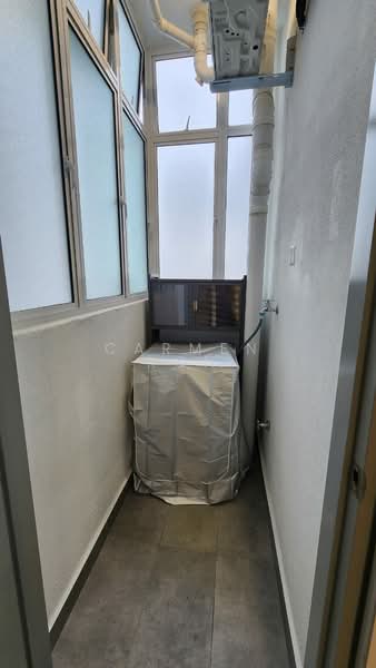 Servis Apartment untuk Disewa di 121 Residences - Carmen Koh - Balcony - PropertyGuru.com.my