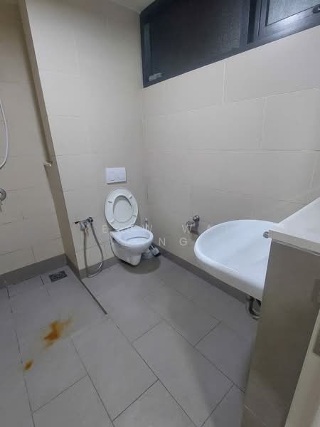 Servis Apartment untuk Disewa di Tamarind Suites - Yeow Wai Ling - Bathroom - PropertyGuru.com.my