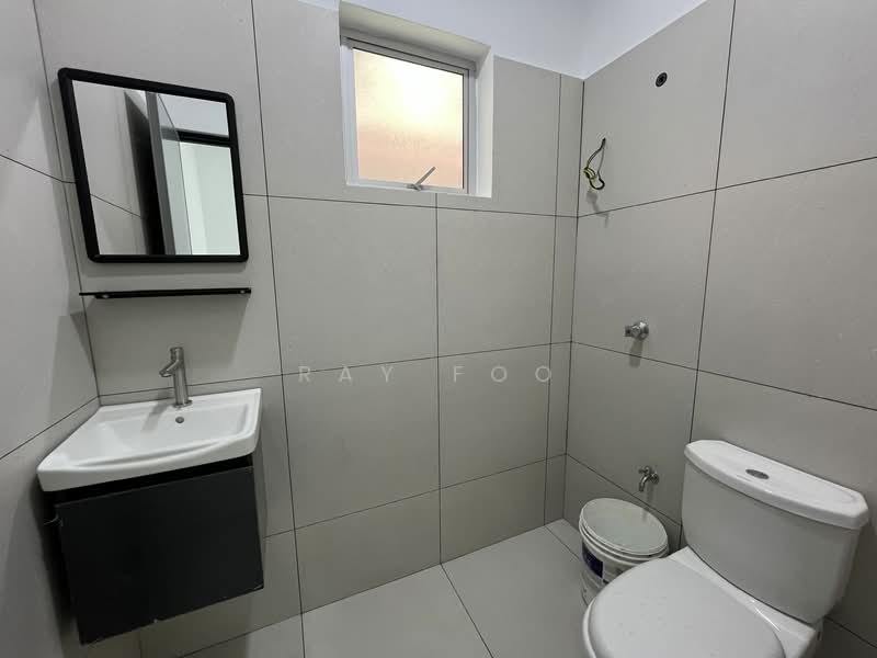 Rumah Teres 2 Tingkat untuk Dijual di Sungai Long (Bandar Sungai Long) - Ray Foo - Bathroom - PropertyGuru.com.my