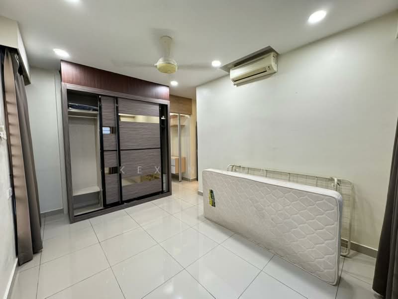 Apartment for Sale at Seri Austin Residence (Pangsapuri Seri Austin) - Kexin Hua - Bedroom - PropertyGuru.com.my